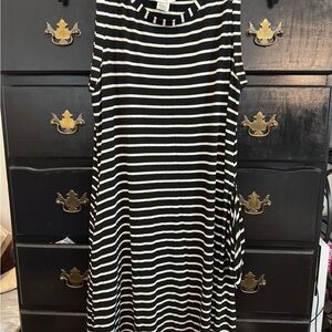 Black and White Striped Sleeveless Dress